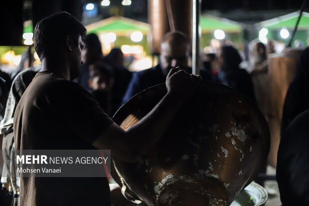 جشنواره گلاب‌گیری و صنایع دستی