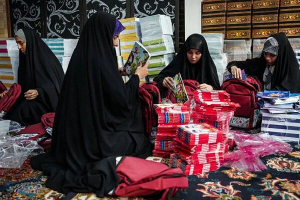 توزیع ۲۵۰ هزار بسته نوشت‌افزار در مناطق محروم