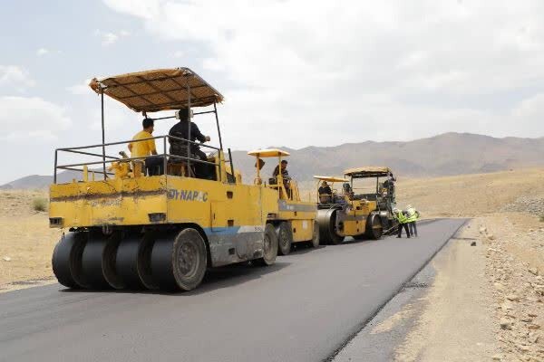 بررسی جامع: احداث و زیرسازی ۲۶۴ کیلومتر راه روستایی در استان کرمان طی ۵ ماه | مهر - کد 2fb4