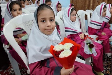 جشن شکوفه‌ها در گناوه برگزار شد