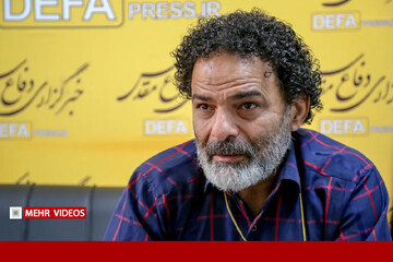 مالک سراج: هر شب در خیابانم؛ مثل روزهای جنگ در آبادان