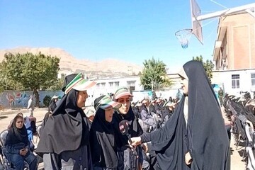 جشن جوانه‌ها؛ آغاز فصل تازه زندگی دانش‌آموزان در پایه هفتم
