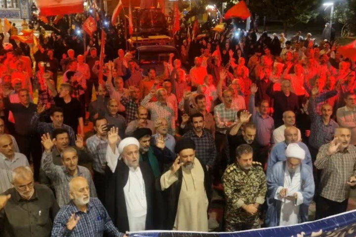 دویست‌ و چهارمین راهپیمایی شبانه مردم لاهیجان در خیابان ها