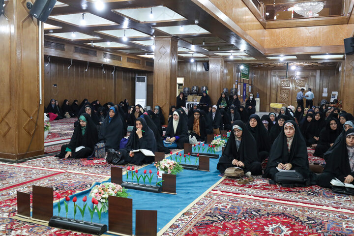 توانمندسازی ۱۲۰۰ مربی قرآنی <a href='https://sayeb.ir/tag/%d9%81%d8%a7%d8%b1%d8%b3'></div>فارس</a> برای اجرای نهضت حفظ قرآن