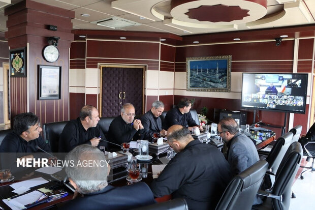 جلسات متعدد مدیران تهران؛وقتی«حضور فیزیکی» از «حل مسئله» مهمتر میشود