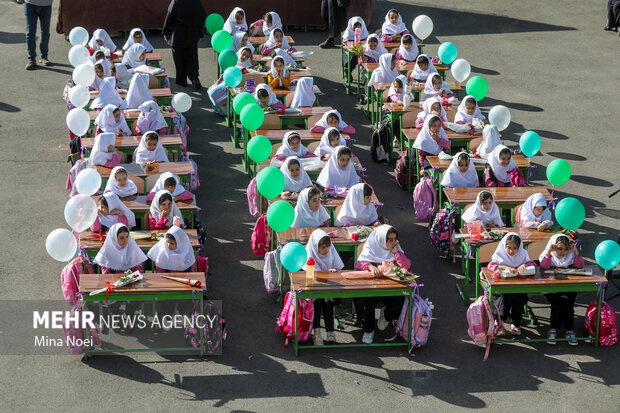 جشن شکوفه‌ها در تبریز