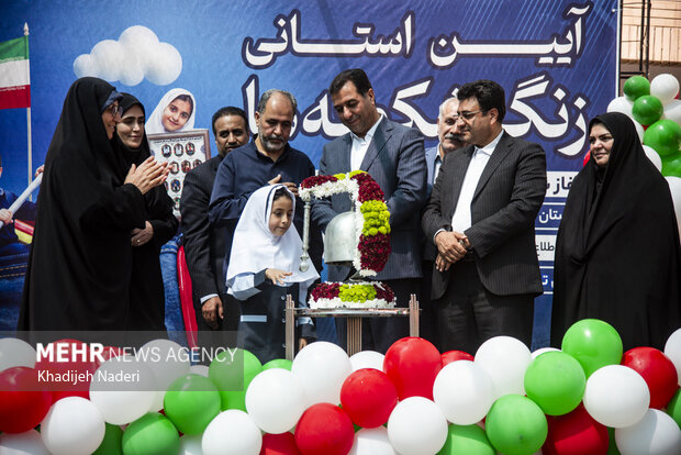 جشن شکوفهها در <a href='https://sayeb.ir/tag/%d8%a7%d8%b5%d9%81%d9%87%d8%a7%d9%86'></div>اصفهان</a>