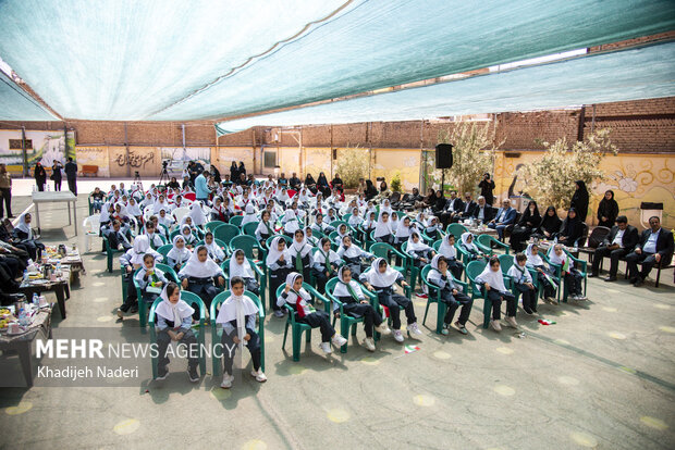 جشن شکوفهها در <a href='https://sayeb.ir/tag/%d8%a7%d8%b5%d9%81%d9%87%d8%a7%d9%86'></div>اصفهان</a>