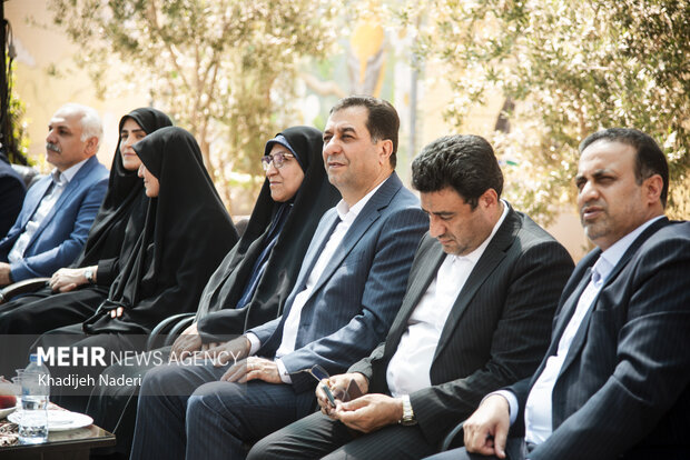 جشن شکوفهها در <a href='https://sayeb.ir/tag/%d8%a7%d8%b5%d9%81%d9%87%d8%a7%d9%86'></div>اصفهان</a>