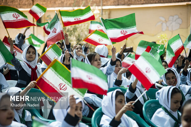 جشن شکوفهها در <a href='https://sayeb.ir/tag/%d8%a7%d8%b5%d9%81%d9%87%d8%a7%d9%86'></div>اصفهان</a>
