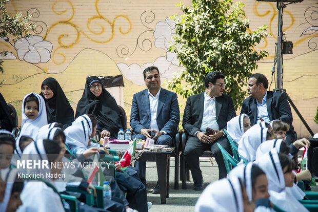 جشن شکوفهها در <a href='https://sayeb.ir/tag/%d8%a7%d8%b5%d9%81%d9%87%d8%a7%d9%86'></div>اصفهان</a>