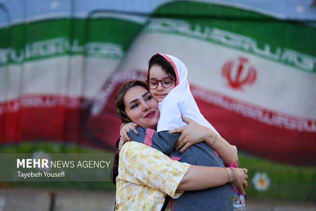 جشن شکوفه‌ها در همدان