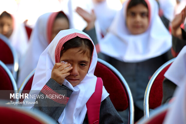 جشن شکوفهها در <a href='https://sayeb.ir/tag/%d9%87%d9%85%d8%af%d8%a7%d9%86'></div>همدان</a>