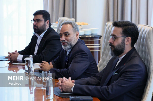 همایش شصت‌وپنجمین سالگرد اوآنا در مسکو