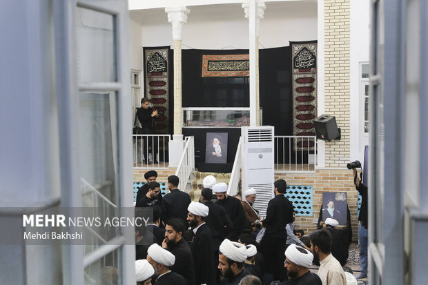 وداع با پیکر آیت‌الله شبیری زنجانی در قم