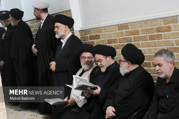 وداع با پیکر آیت‌الله شبیری زنجانی در قم