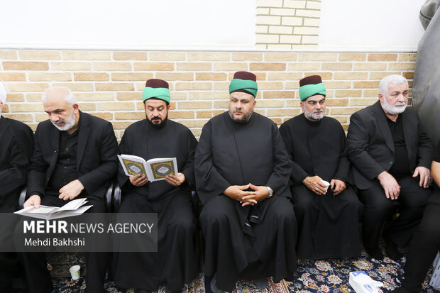 وداع با پیکر آیت‌الله شبیری زنجانی در قم