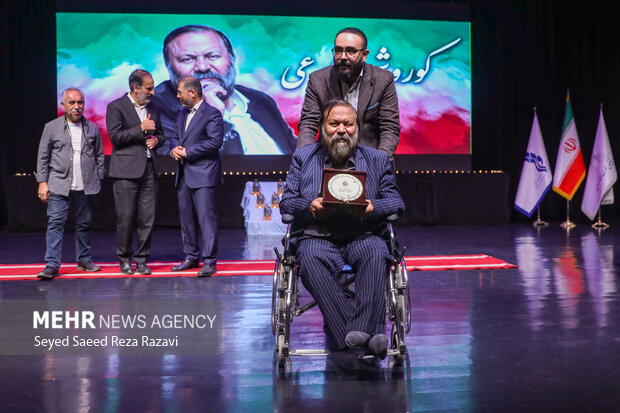 مراسم افتتاحیه بیستمین جشنواره بینالمللی تئاتر مقاومت برگزار شد 33 آئین افتتاحیه بیستمین جشنواره بینالمللی تئاتر مقاومت