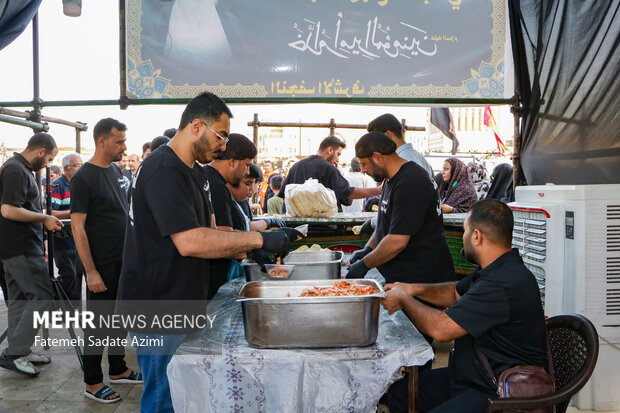 میزبانی موکبها از عزاداران حضرت معصومه(س) در قم میزبانی موکبها از عزاداران حضرت معصومه(س) در قم