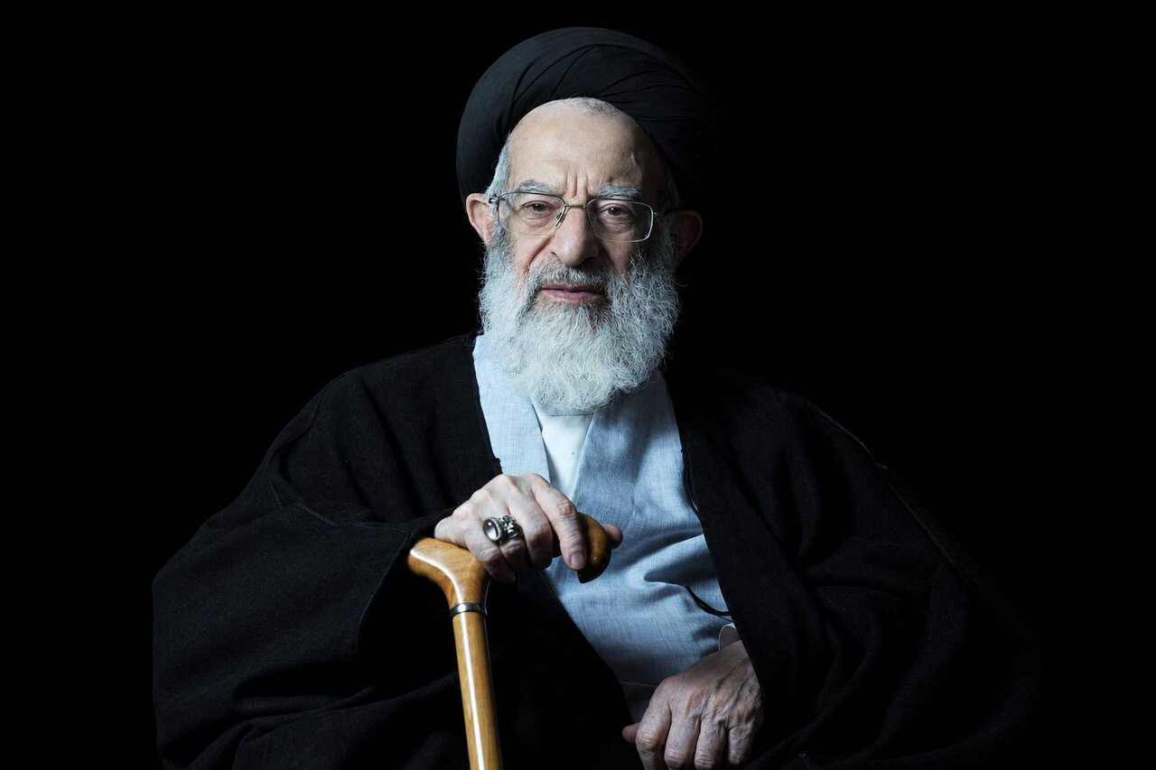 بررسی جامع: تعطیلی دروس حوزه علمیه زنجان بمناسبت ارتحال آیت الله  شبیری زنجانی | مهر - کد 6884