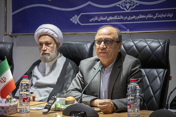 افشاریفر: مأموریت دانشگاه فقط تولید علم و تربیت نیروی انسانی نیست افشاریفر: مأموریت دانشگاه فقط تولید علم و تربیت نیروی انسانی نیست