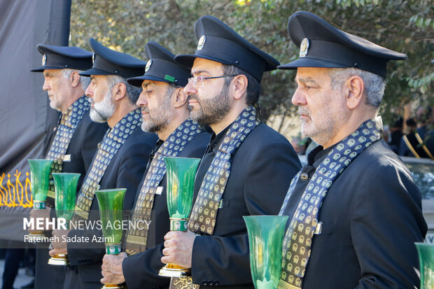 دسته خادمان حضرت فاطمه معصومه(س)