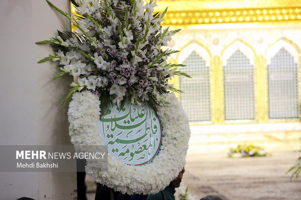 آیین شمعدان گردانی خادمان حرم حضرت معصومه(س)