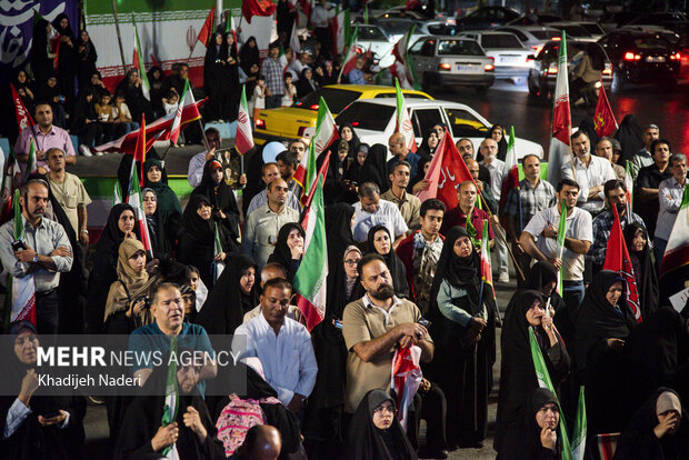 بزرگداشت شهدای دانش‌آموز در میدان بزرگمهر<a href='https://sayeb.ir/tag/%d8%a7%d8%b5%d9%81%d9%87%d8%a7%d9%86'></div>اصفهان</a>