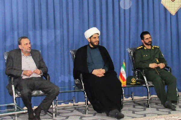 امام جمعه قصرشیرین: فرهنگ دفاع مقدس چراغ راه امروز است امام جمعه قصرشیرین: فرهنگ دفاع مقدس چراغ راه امروز است