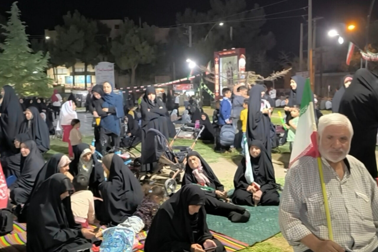 زنگ ایثار و مقاومت در میدان امام خامنه‌ای(ره) گلپایگان طنین‌انداز شد