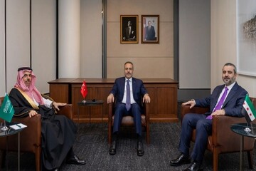Fidan, New York’ta Suriye ve Suudi Arabistanlı mevkidaşlarıyla görüştü