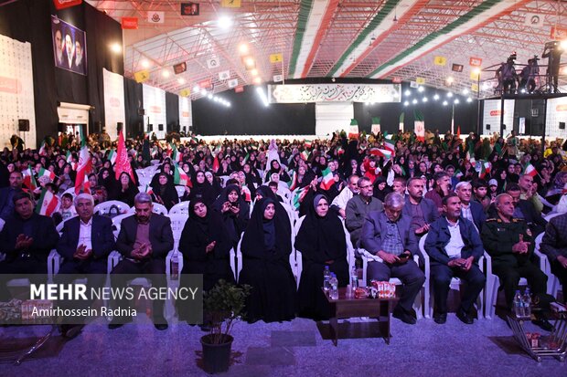 اجلاسیه ایثارگران و پیشکسوتان دفاع مقدس در بیرجند