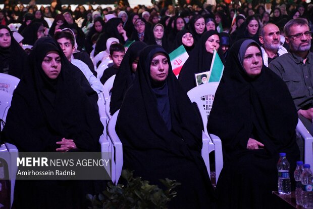 اجلاسیه ایثارگران و پیشکسوتان دفاع مقدس در بیرجند
