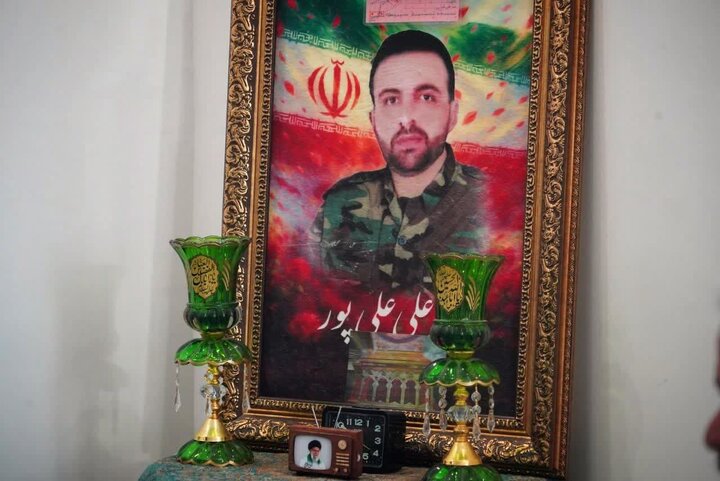 تجدیدمیثاق باشهدای مقاومت در آغاز سال تحصیلی با حضور درمنزل شهیدعلیپور