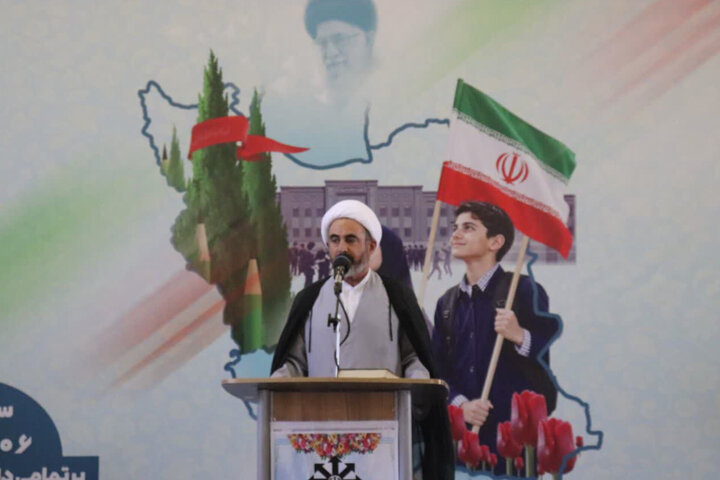 هویت امروز ایران اسلامی الگوی ملت های آزادی خواه جهان است