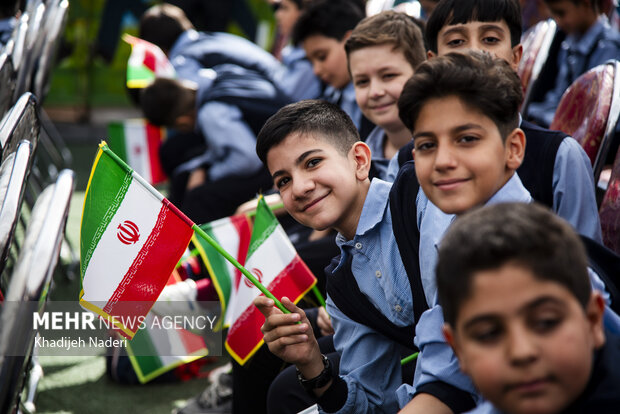 جشن آغاز سال تحصیلی ۱۴۰۵ در اصفهان