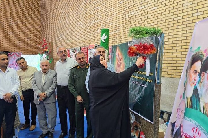 ۲۰ هزار دانشآموز گناوهای راهی کلاسهای درس شدند ۲۰ هزار دانشآموز گناوهای راهی کلاسهای درس شدند