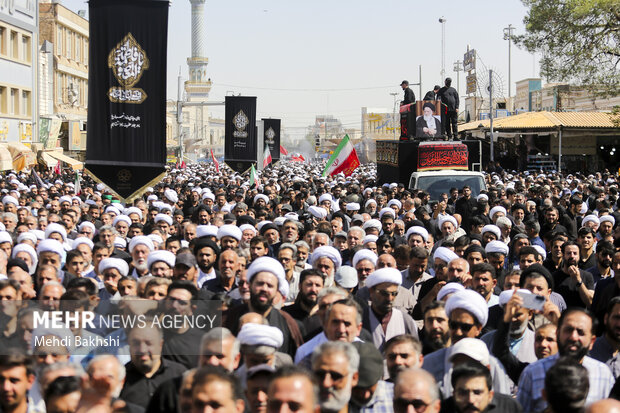 تشییع پیکر آیت‌الله شبیری زنجانی در قم