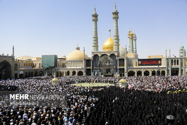 تشییع پیکر آیت‌الله شبیری زنجانی در قم