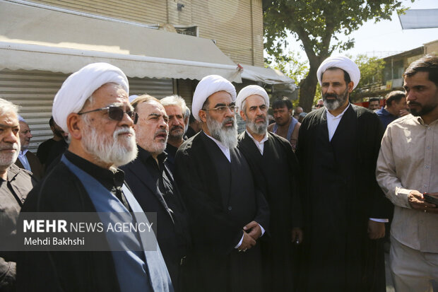 تشییع پیکر آیت‌الله شبیری زنجانی در قم