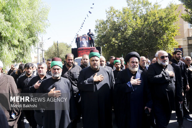 تشییع پیکر آیت‌الله شبیری زنجانی در قم