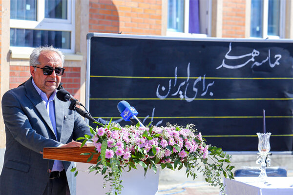 سرمست: قدرت آینده ایران از مدرسه آغاز می‌شود