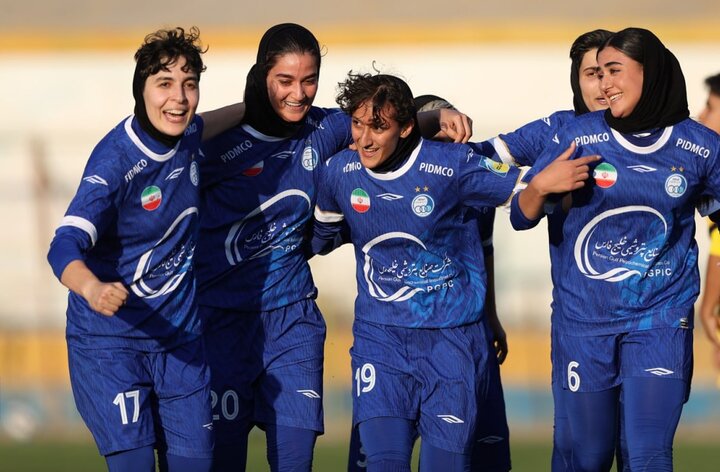 دو اتفاق متفاوت در شروع لیگ برتر؛ پخش زنده به بخش فوتبال زنان هم رسید