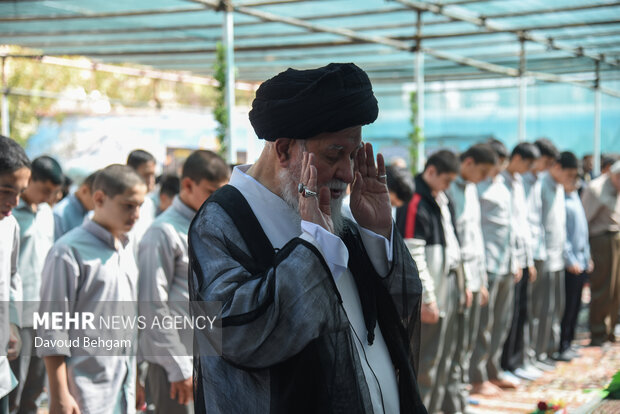 زنگ نماز اول مهر در مدارس <a href='https://sayeb.ir/tag/%d8%ae%d8%b1%d8%a7%d8%b3%d8%a7%d9%86-%d8%b1%d8%b6%d9%88%db%8c'></div>خراسان رضوی</a>