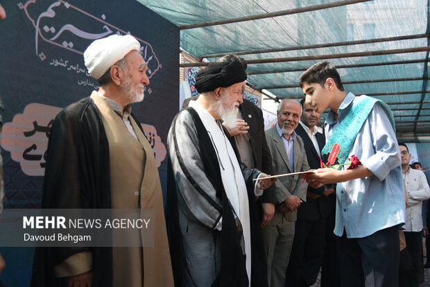زنگ نماز اول مهر در مدارس <a href='https://sayeb.ir/tag/%d8%ae%d8%b1%d8%a7%d8%b3%d8%a7%d9%86-%d8%b1%d8%b6%d9%88%db%8c'></div>خراسان رضوی</a>