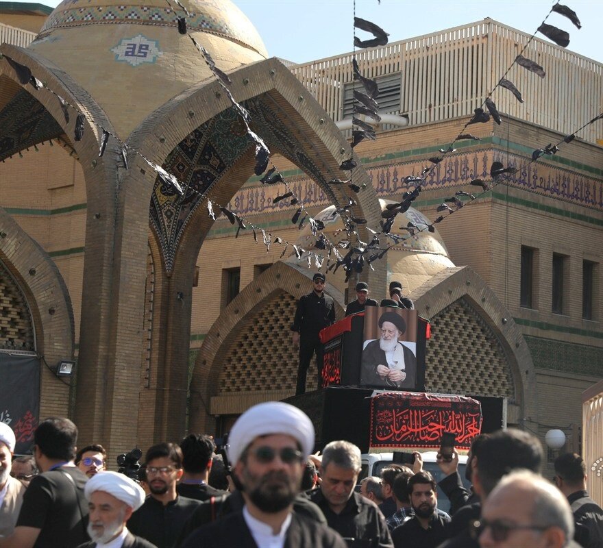 تشييع جثمان آية الله شبيري زنجاني