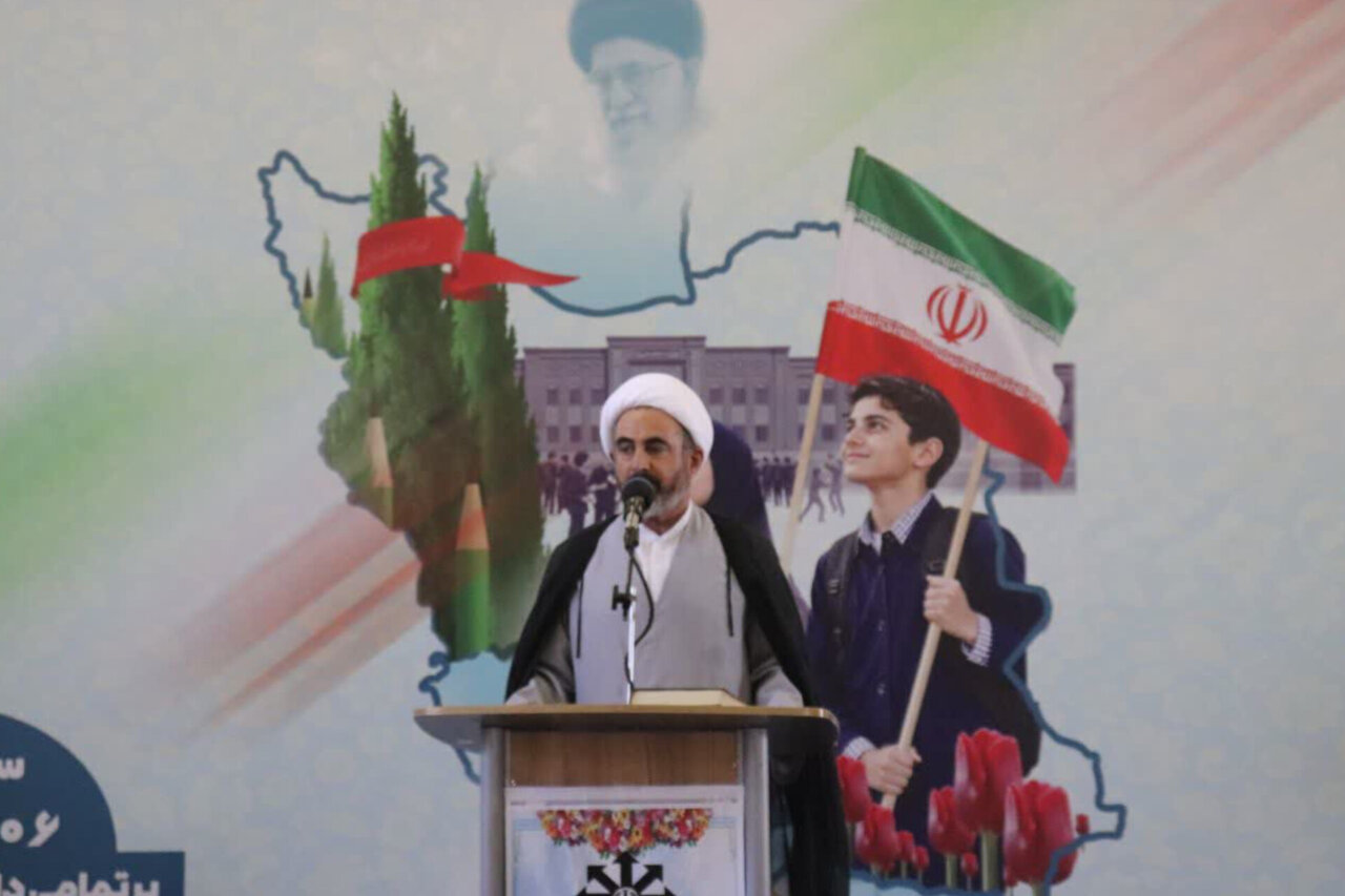 گزارش تحلیلی: هویت امروز ایران اسلامی الگوی ملت های آزادی خواه جهان است | مهر - کد 19d4
