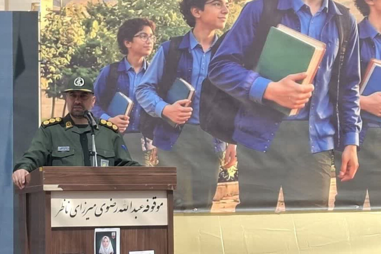 ۳۶ هزار شهید دانش‌آموز و فرهنگی، الگوی نسل امروز هستند 
