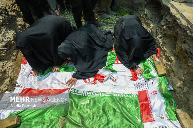 «مرسانا بهرامی» دانش‌آموز شهیدی که نامش در خاطره اردستان ماندگار شد