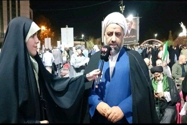 رئیس عقیدتی سیاسی تیپ ۱۲۸ ارتش کردستان: مردم میدان را خالی نکردند